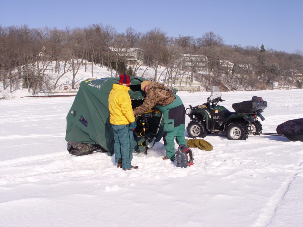 lake delavan ice fishing