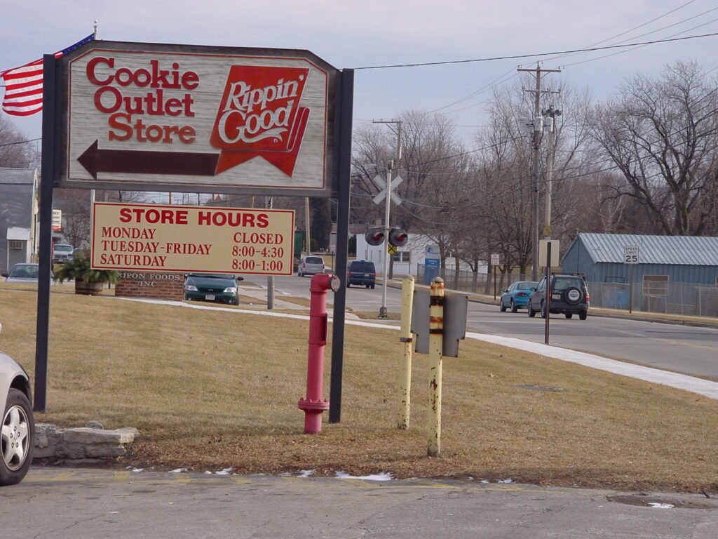 cookie outlet store sign